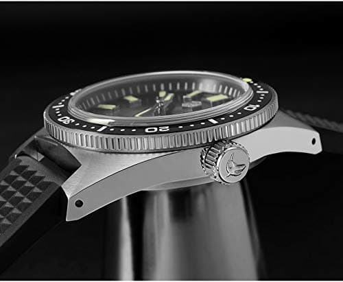 San Martin 62MAS Men's Automatic Diving Watch Sapphire Crystal 200m Water Resistance Stainless Steel Case Silicone Strap