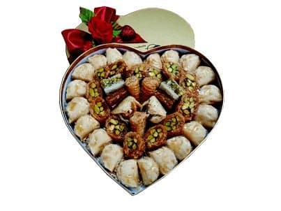 Mothers Day Baklawa Heart Tray