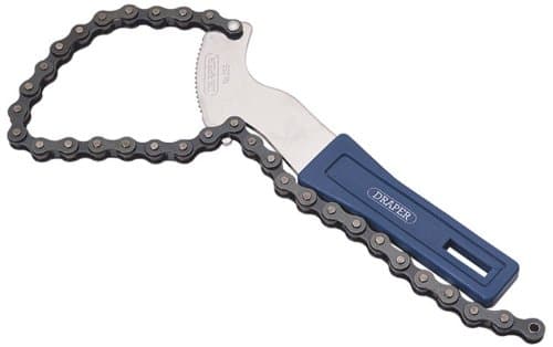 100MM CAPACITY CHAIN OIL FILTER WRENCH - With heavy duty chain which gives a positive grip on oil filter during removal. Plastic covered steel leverage handle. Display packed.