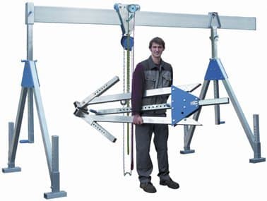 Aluminium Folding Portal Crane, 1000 kg Load: 1.260 Clearance – 2.360 mm, Overall length: 4,100 kg