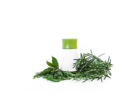 eKitch Herb Mill - Stylish hand mill for fresh herbs, garlic or chilli