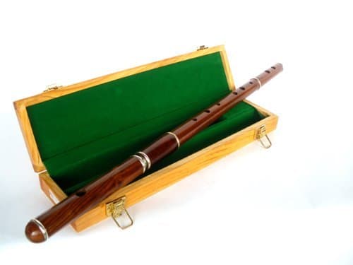 New Euro Era Traditional Irish D Flute 4 Pieces Rosewood - With Case