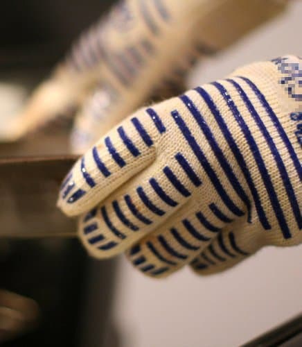 Yeme Hot Surface Handler Oven Glove 540°F with Non-Slip Silicon Grip(Pair) Cook, Adjust, Repair & Work Safely