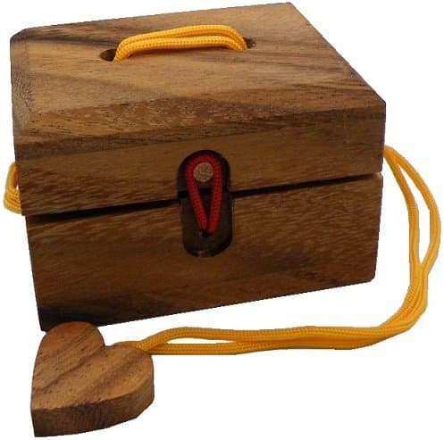Love Me - Wooden String Puzzle Box