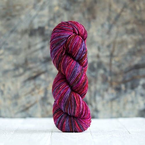 Urth Uneek Fingering 3016