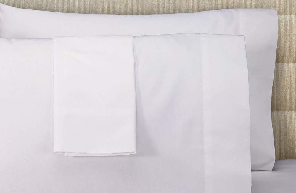 Courtyard by Marriott Hotel Signature Pillowcases - Soft, Breathable Cotton Blend Pillowcases Exclusively for Courtyard - White - Set of 2 - King