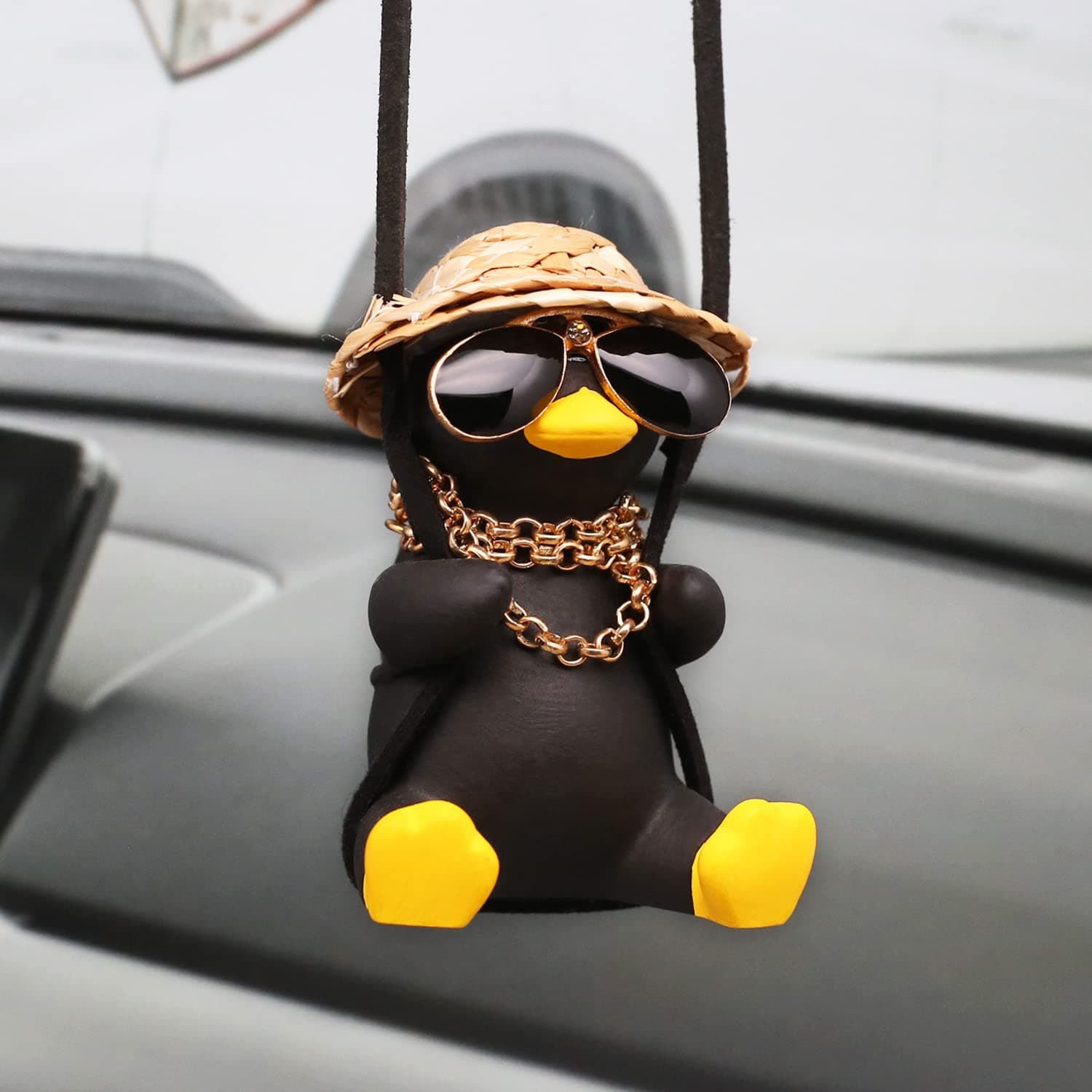 Swinging Duck Car Hanging Ornament, Cool Car Hanging Accessories for Rear View Mirror, Cute Car Pendant Swinging Sunglasses Duck Hanging Swing