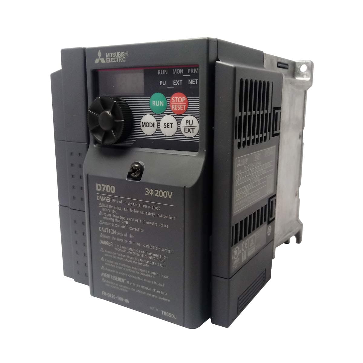 Mitsubishi D700 Series FR-D720-100-NA 240V 3HP 2.2KW Micro VFD