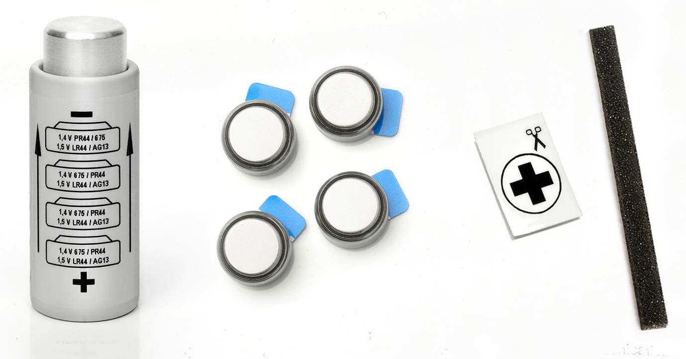 YASHICA ELECTRO 35 (G, GL, GS, GT, GSN, GTN), AX SLR, and MG1: ADAPTER + 4 BATTERIES BUTTON 1,4V ZINC AIR + KIT