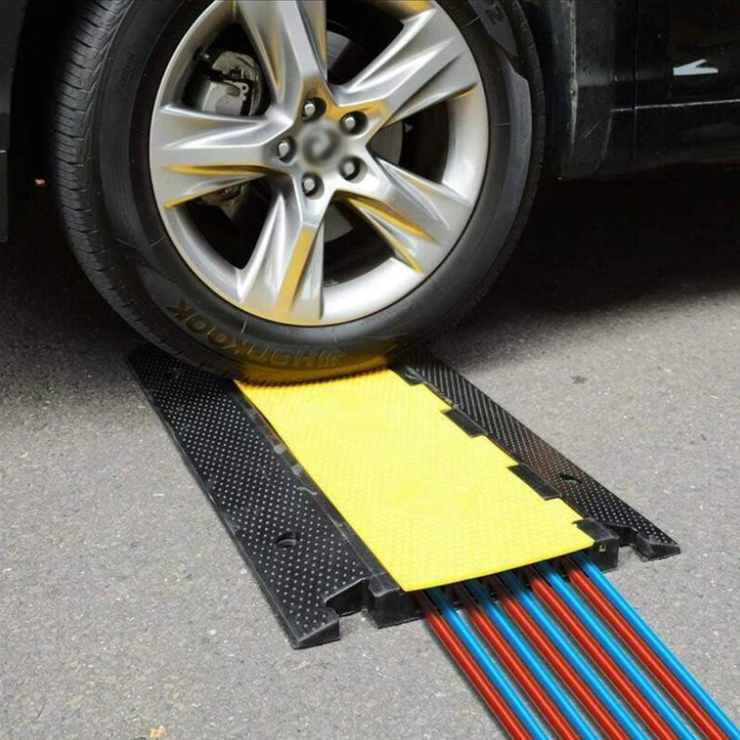 MYOYAY 5 Channel Rubber Cable Protector Ramps Heavy Duty Traffic Speed Bump 66138lbs Capacity Driveway Hose Cable Ramp Protective Cover Cable Wire Cord Cover Ramp, 36 x 20 x 2 Inch