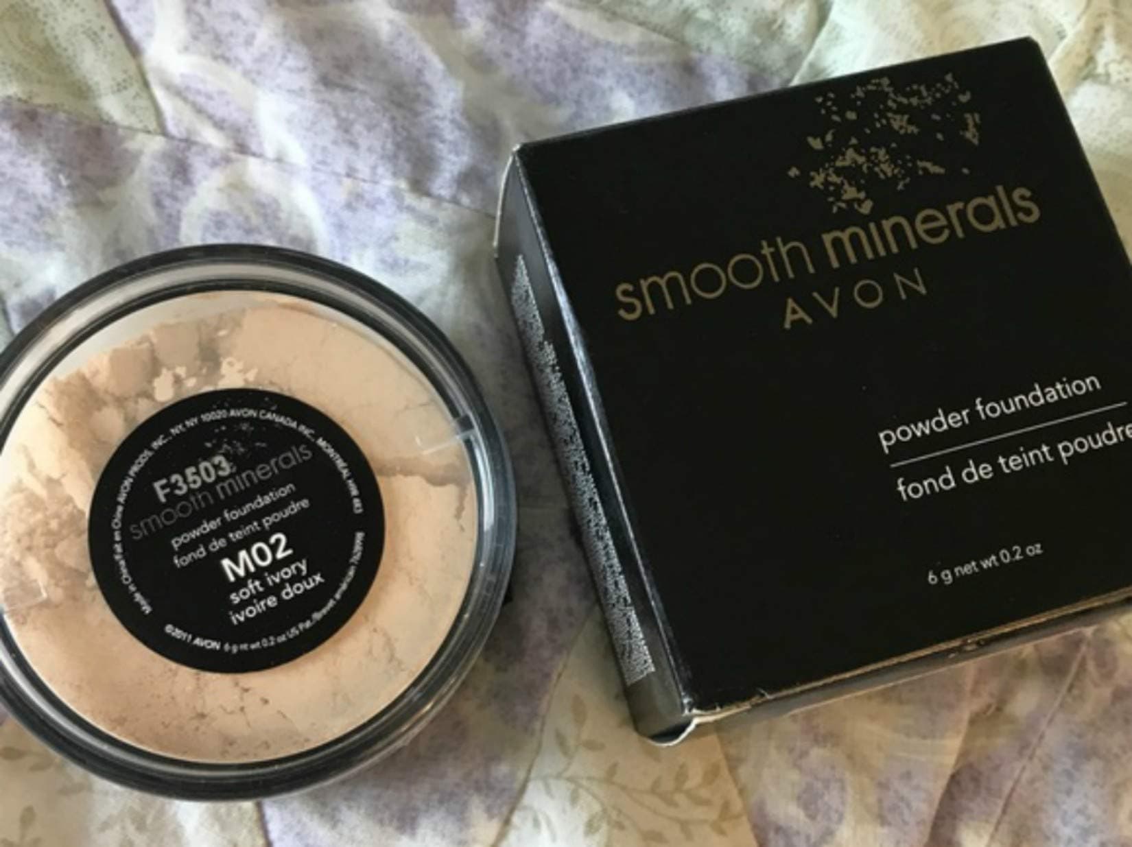 Avon Mineral Powder Foundation Ideal Shade Smooth Mineral Foundation