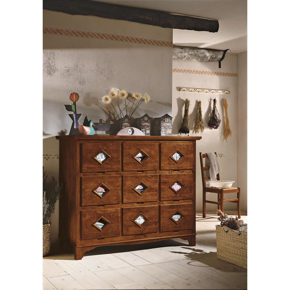 Chic Chest of 9 Drawers 981 A