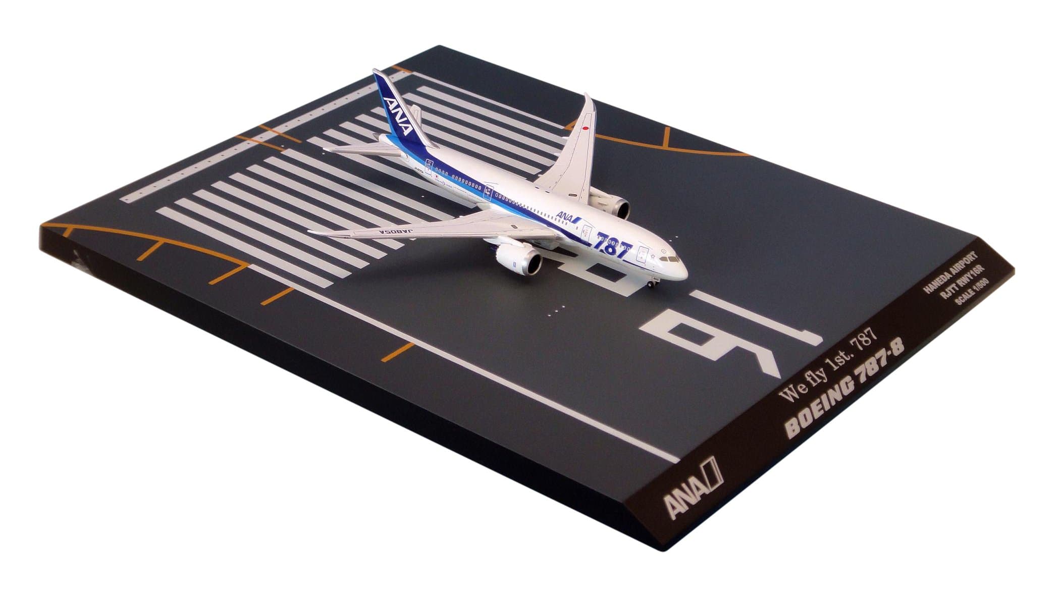 ANA 787-8 JA806A w/787 Logo (International) by ANA TRADING