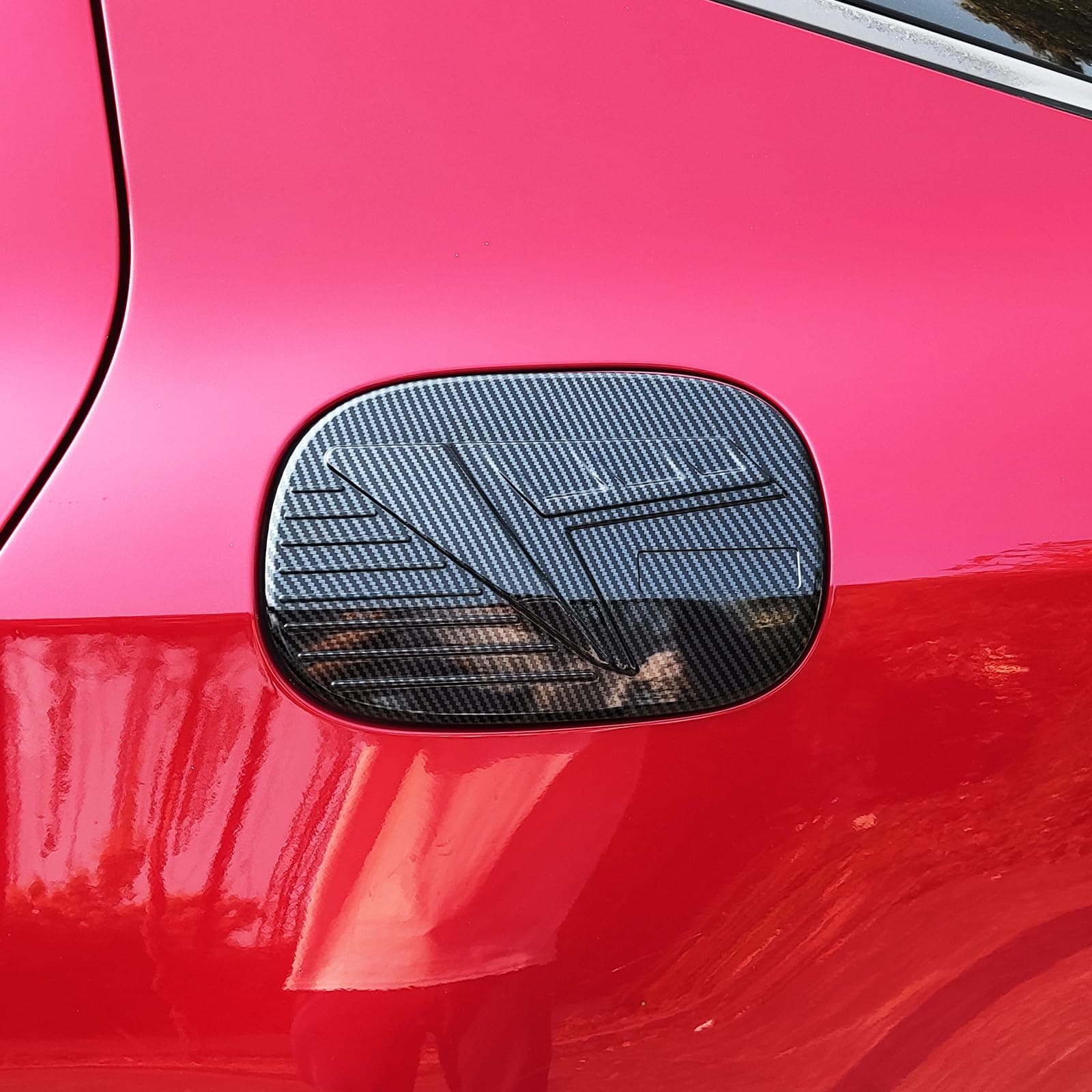 YOUTOOCAR Carbon Fiber Pattern Gas Cap Cover Compatible with Kia Stinger 2018-2023 Accessories