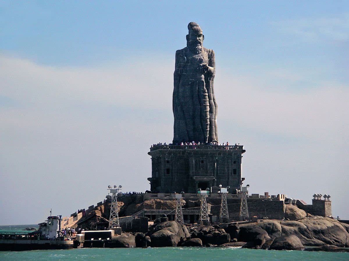 Thiruvalluvar Statue, Kanyakumari - 16 x 12 inches - Photo Print - Unframed (CE79)