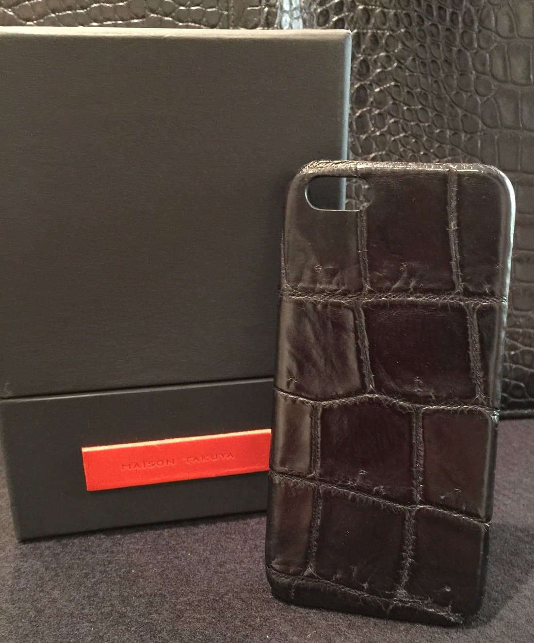 Maison Takuya - Apple iPhone 5 and 5S Case - Glossy Black -Genuine Alligator