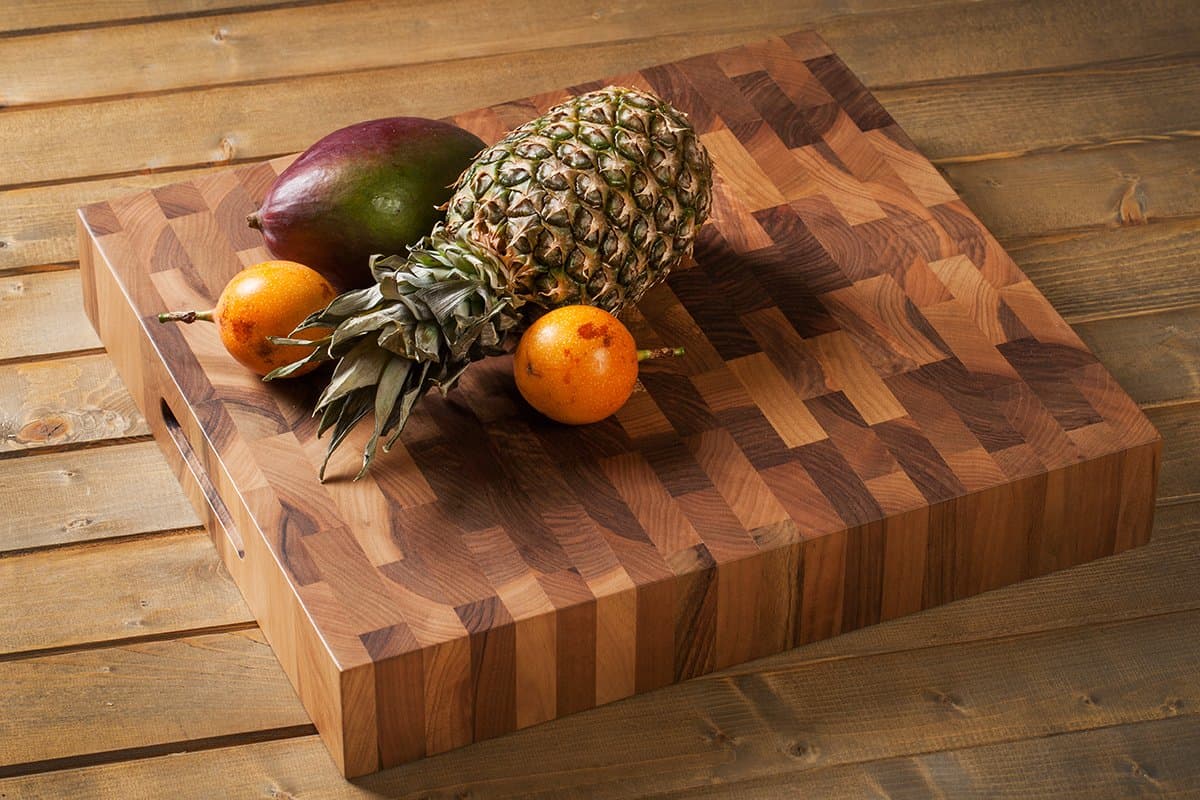 Gourmet Chopping Boards Tuscany Butcher Block (19'7 x 15'7 x 3'2 in.) Made of End Grain Walnut Wood