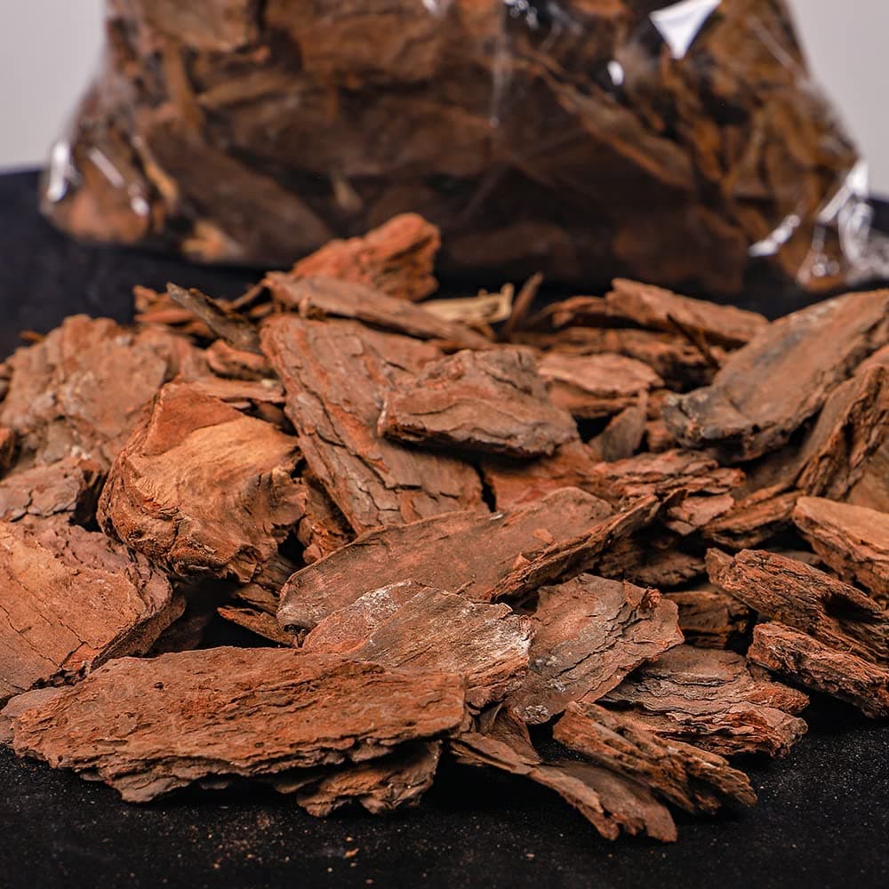 Yahome Pack of 2Kg Natural Ground Pine Bark Planter Garden Mulch for Landscaping tree bark For Proper Root Development