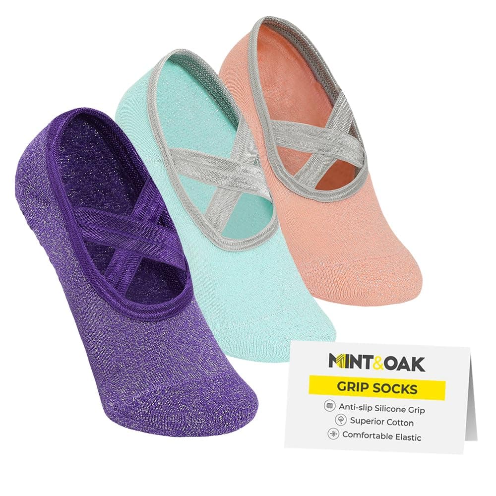 - Pilates Socks with Grips for Women, Ankle Length Non-Slip Yoga Socks, Cotton Ideal For Yoga, Pilates, Gym, Workout, Cute Women's Gift