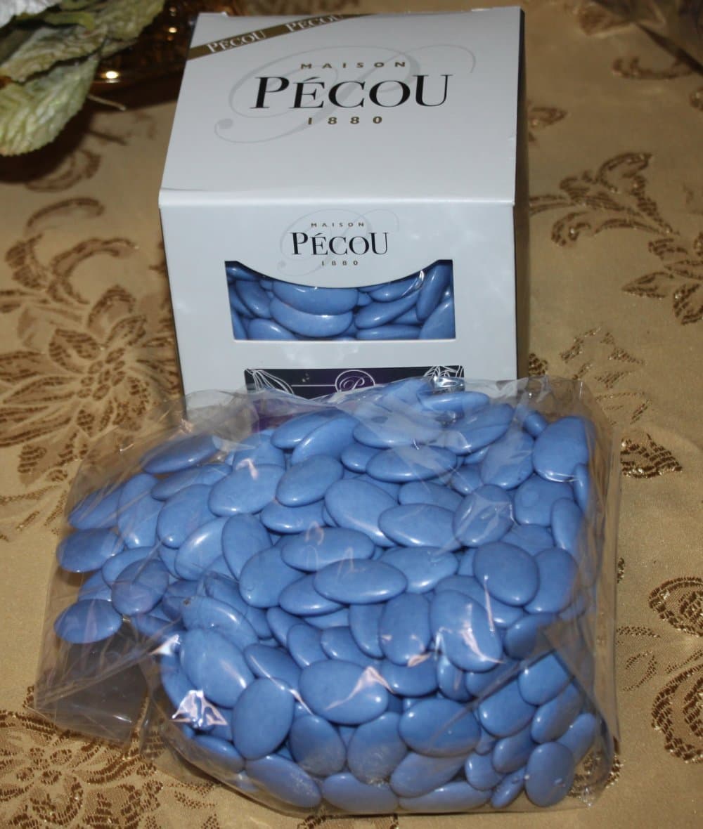 Dragees Pecou Chocolate Dragees Blue Lagoon - Dark Chocolate Sugar Coated Blue Color One Box of 1 Kilo / 2.2 LBS