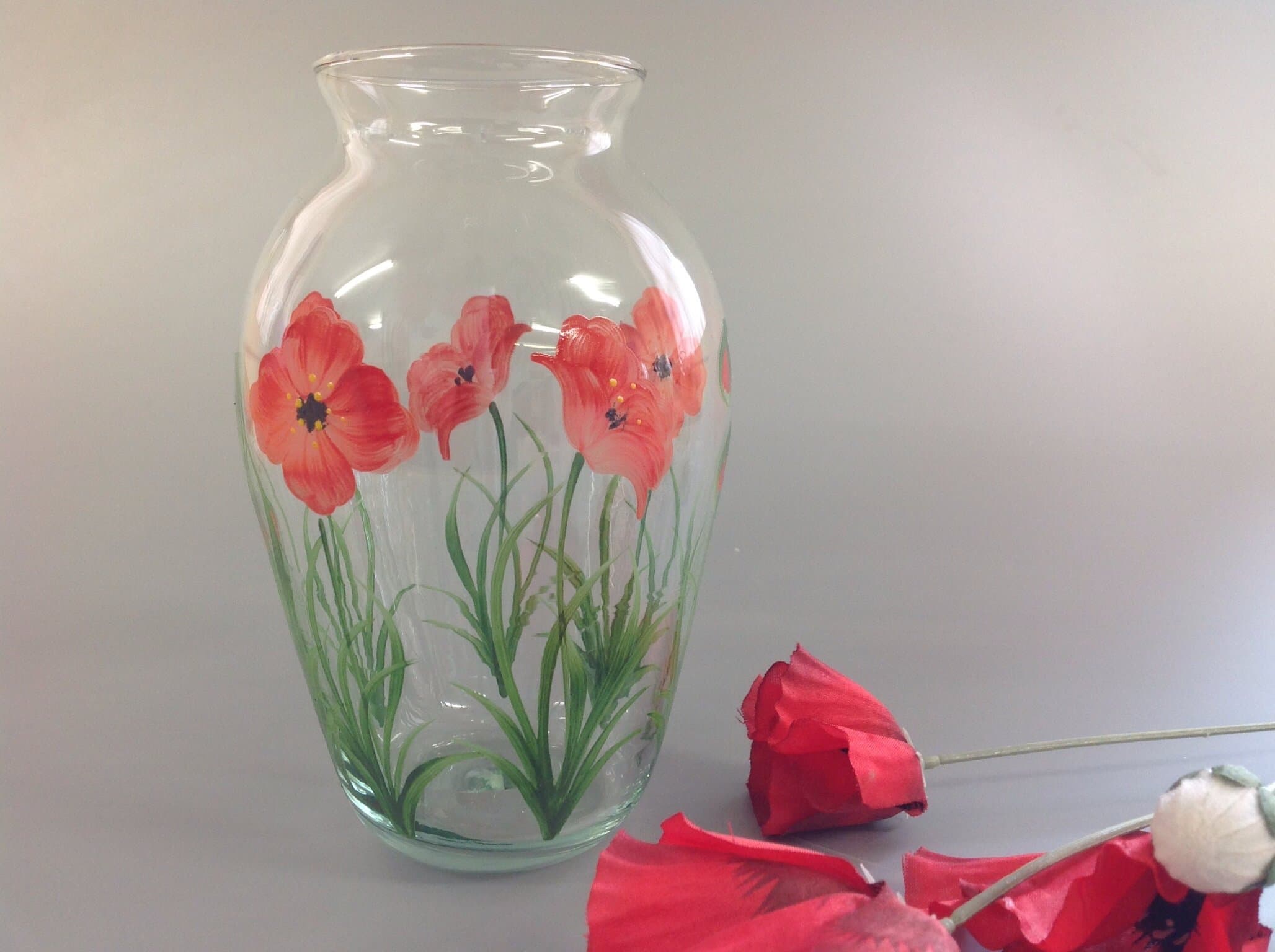 Rossvar Hand painted Poppy design Flower Vase