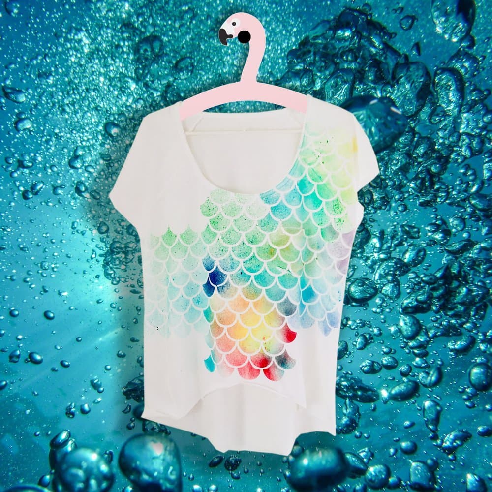 Mermaid t-shirt - Mermaid top hand painted - Sea top - Shell nautical beach summer - The little mermaid Ariel - Trend womens fashion gift