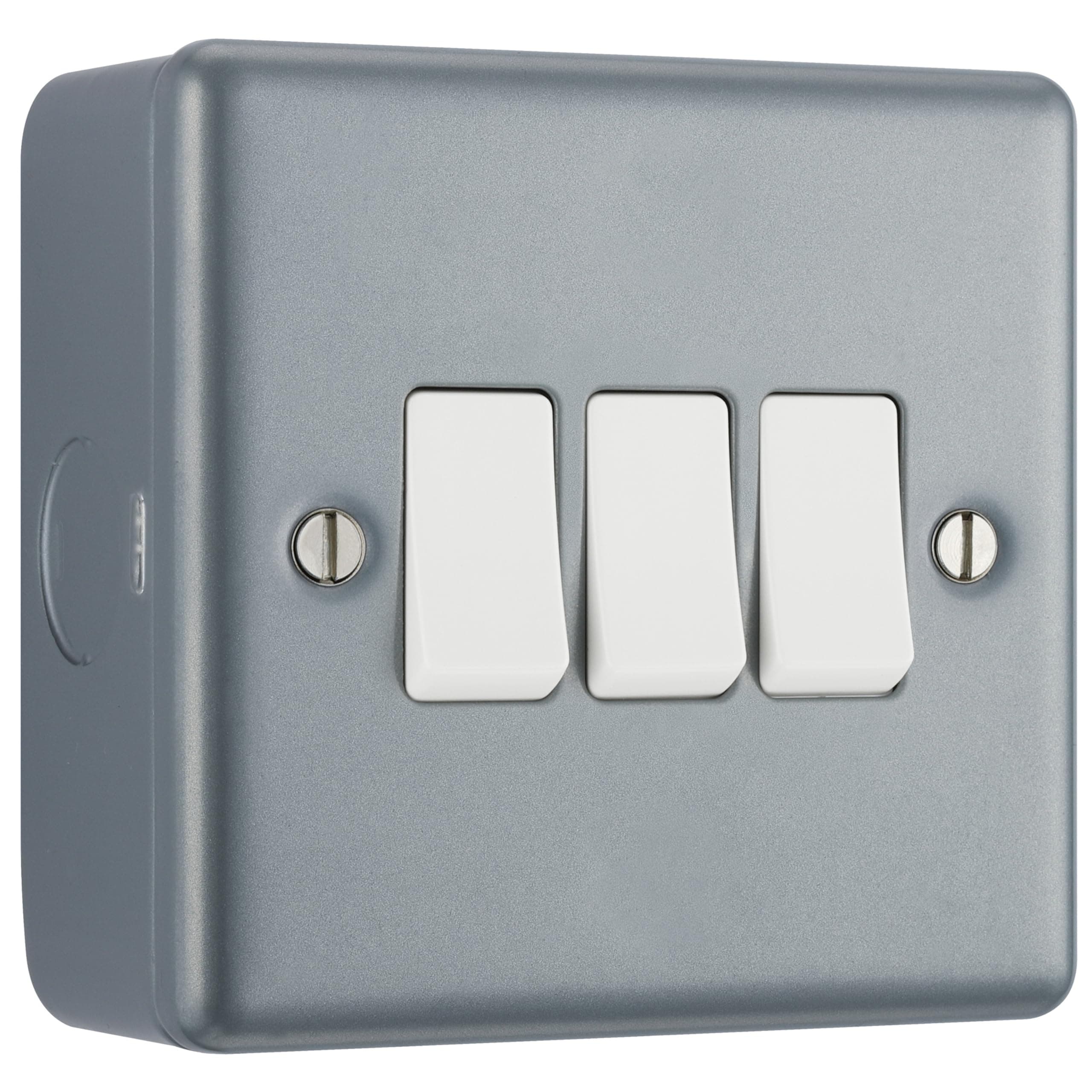 BG Electrical Triple Wall Switch with Mounting Box, 2 Way, Scratch Resistant, Industrial Flat Profile, Metal Clad, Grey, 20A, 16AX, MC543