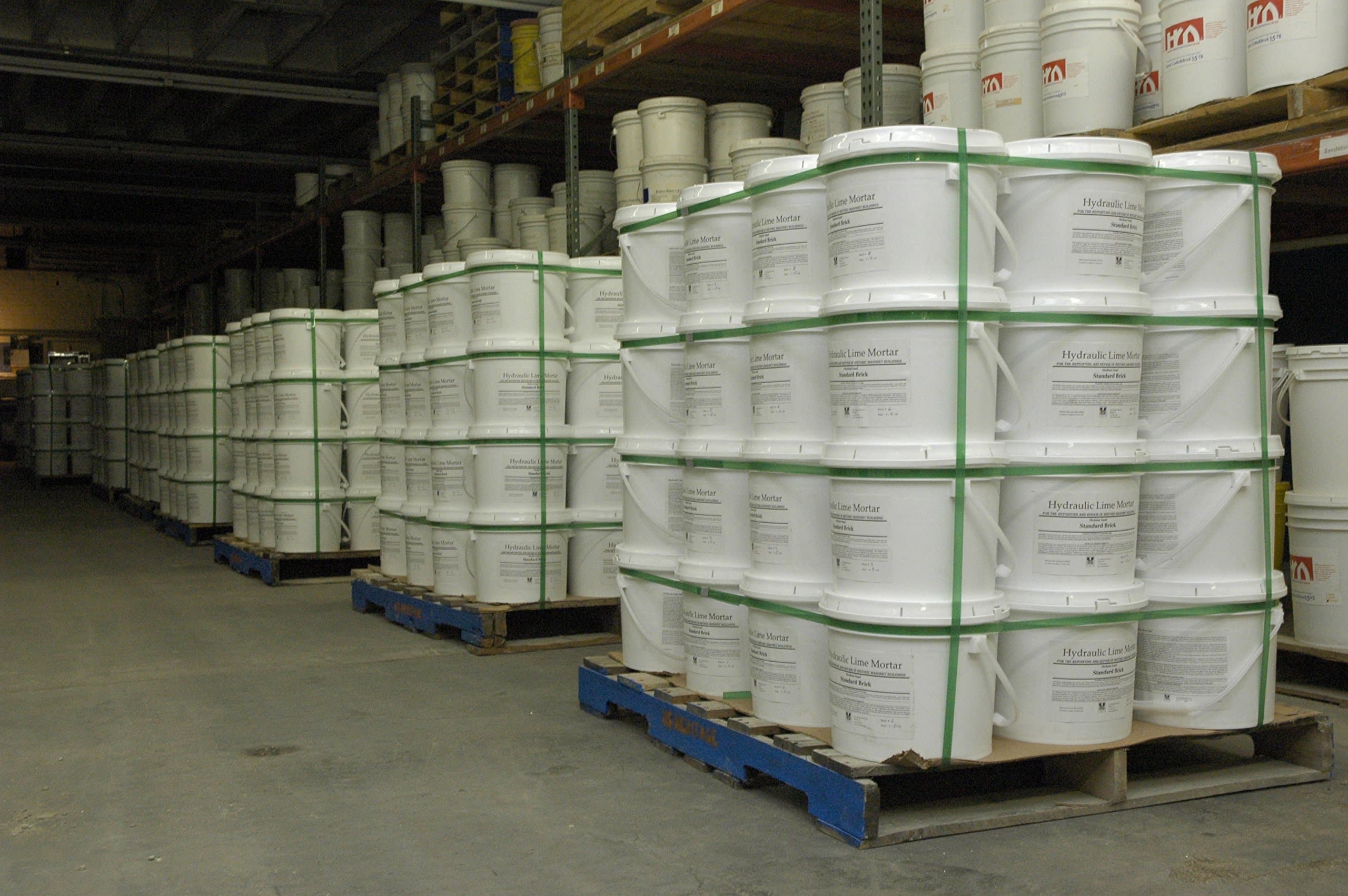 Hydraulic Lime Mortar Medium, Color Standard - 3.5 Gallon (Standard Color)