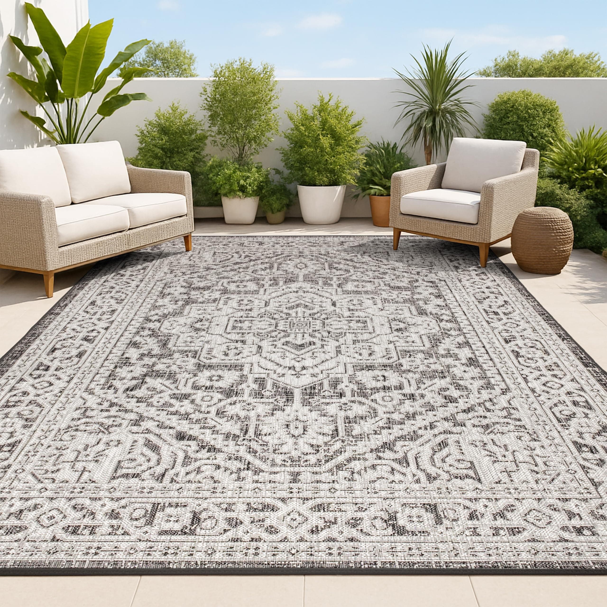 JONATHAN Y Medallion Weave Indoor Outdoor Area Rug 3X5 Gray/Black, Sinjuri Textured for Backyard, Patio, Porch, Easy-Cleaning, High Traffic, Pet-Friendly, Non-Shedding (SMB101D-3)