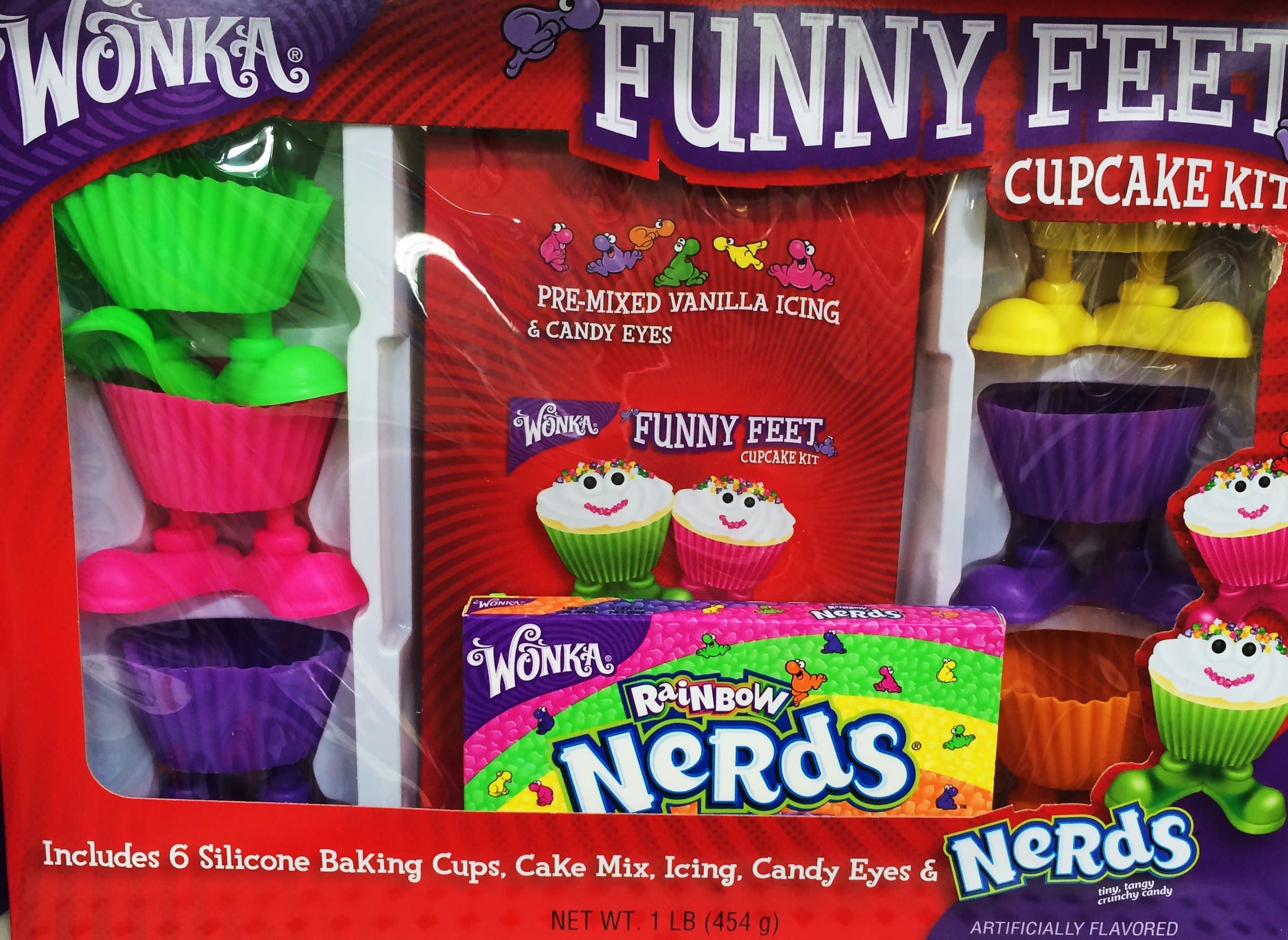 Wonka Funny Feet Cupcake Kit Gift Set with Rainbow Nerds Candy