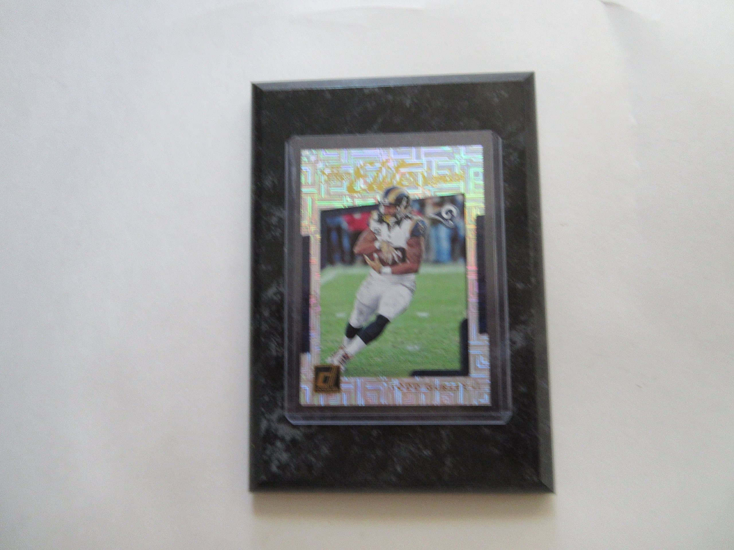 TOOD GURLEY II LOS ANGELES RAMS THE ELITE SERIES 2017 FOOTBALL PLAYER CARD MOUNTED ON A "4 X 6" BLACK MARBLE PLAQUE