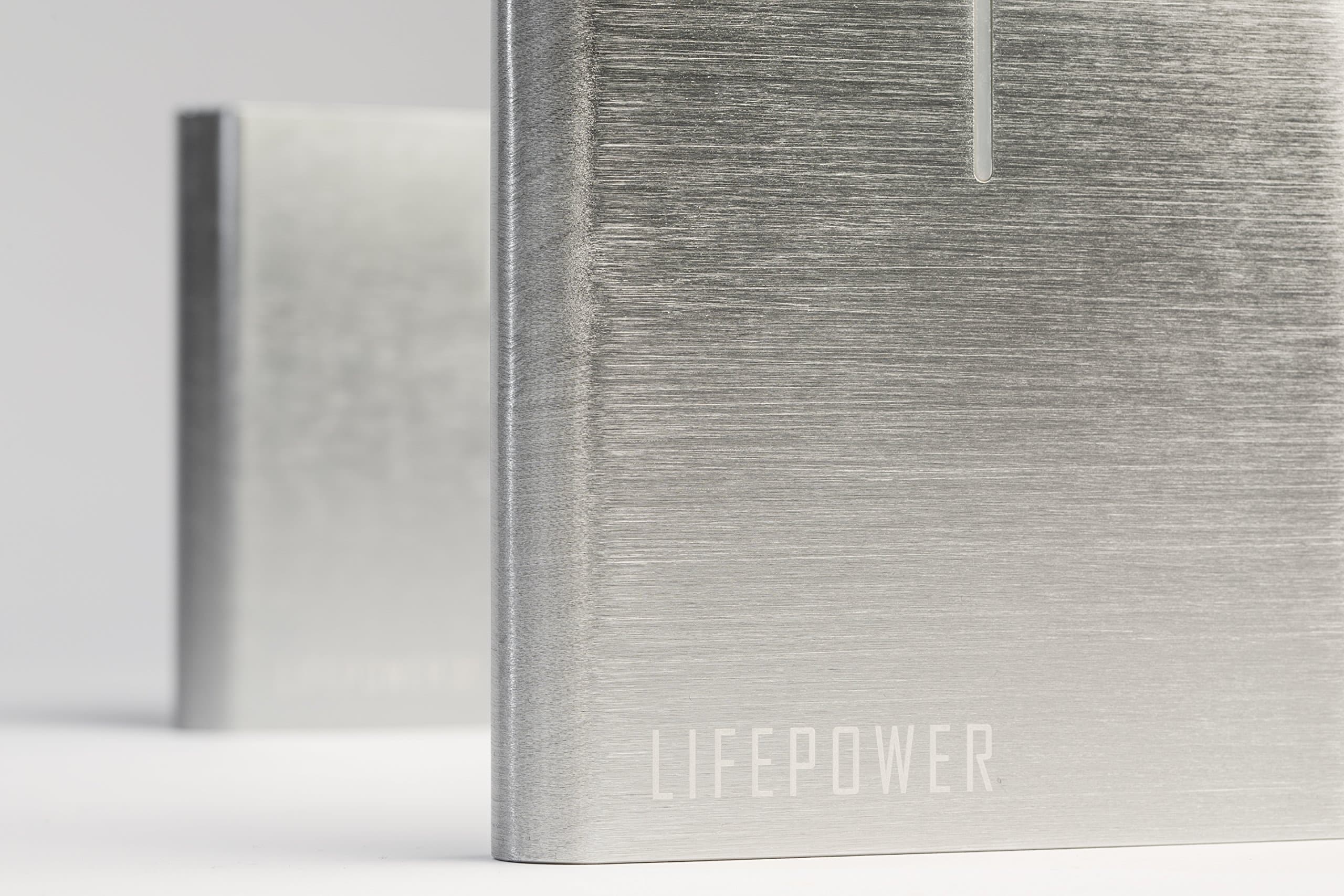 LifePower A2 S, Powerbank 20.800 mAh mit Steckdose, silber