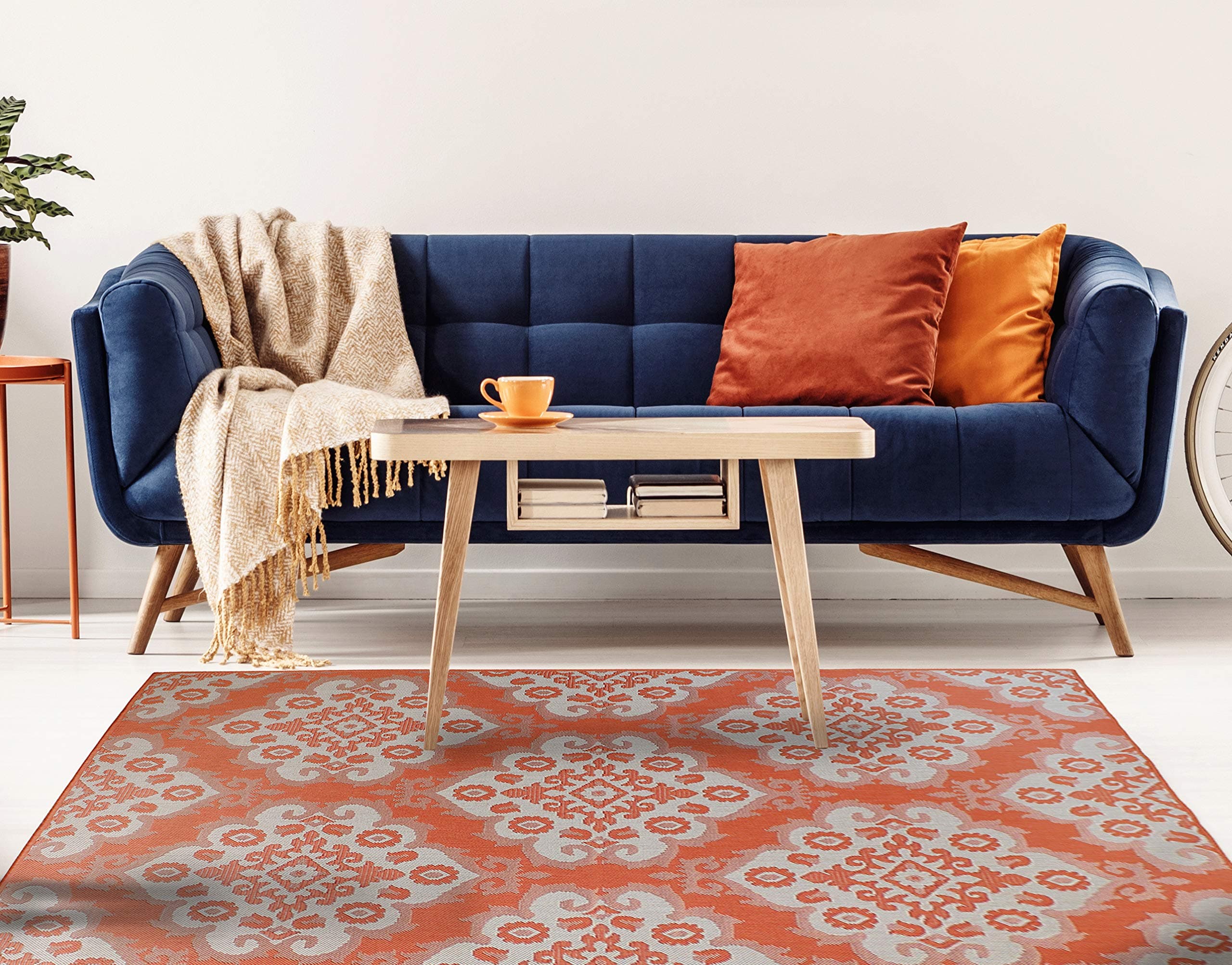 Indoor Outdoor Stain Resistant Boho Motif Area Rug (8'x10', Mandarin Orange)