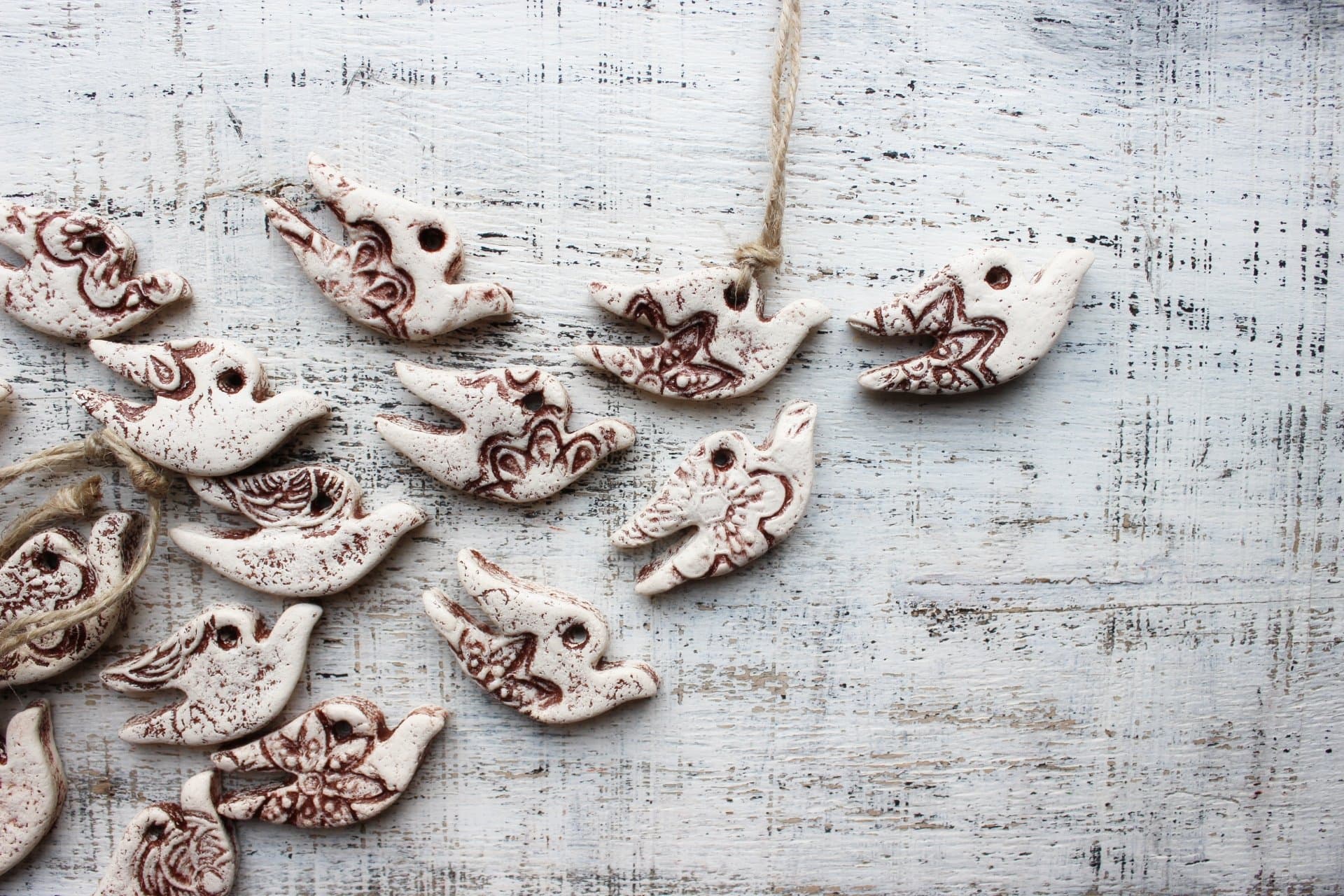 Set of 50 white dove ornaments wedding favors