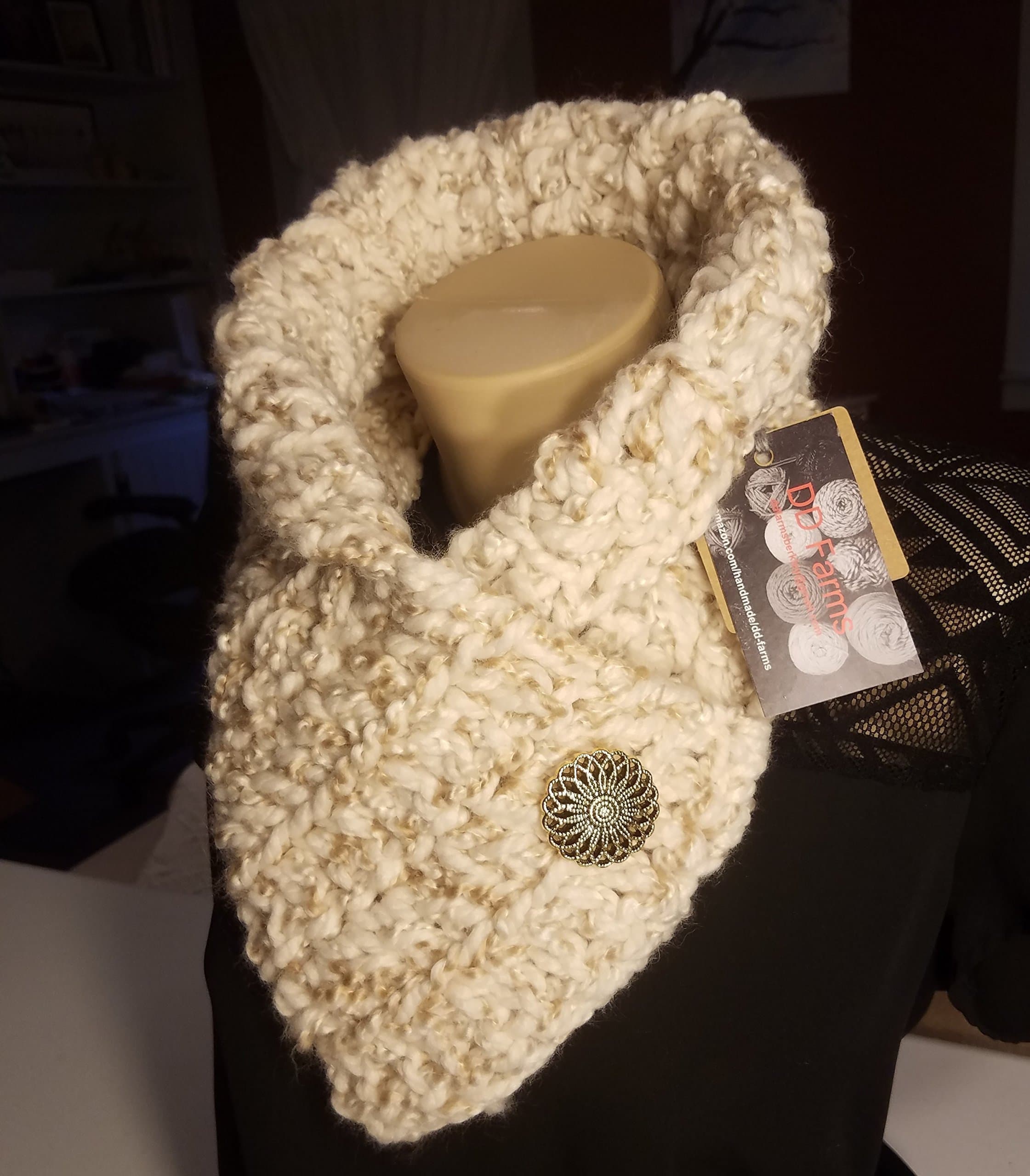 Handmade. Crochet Cowl Neck Scarf. Color: Bliss