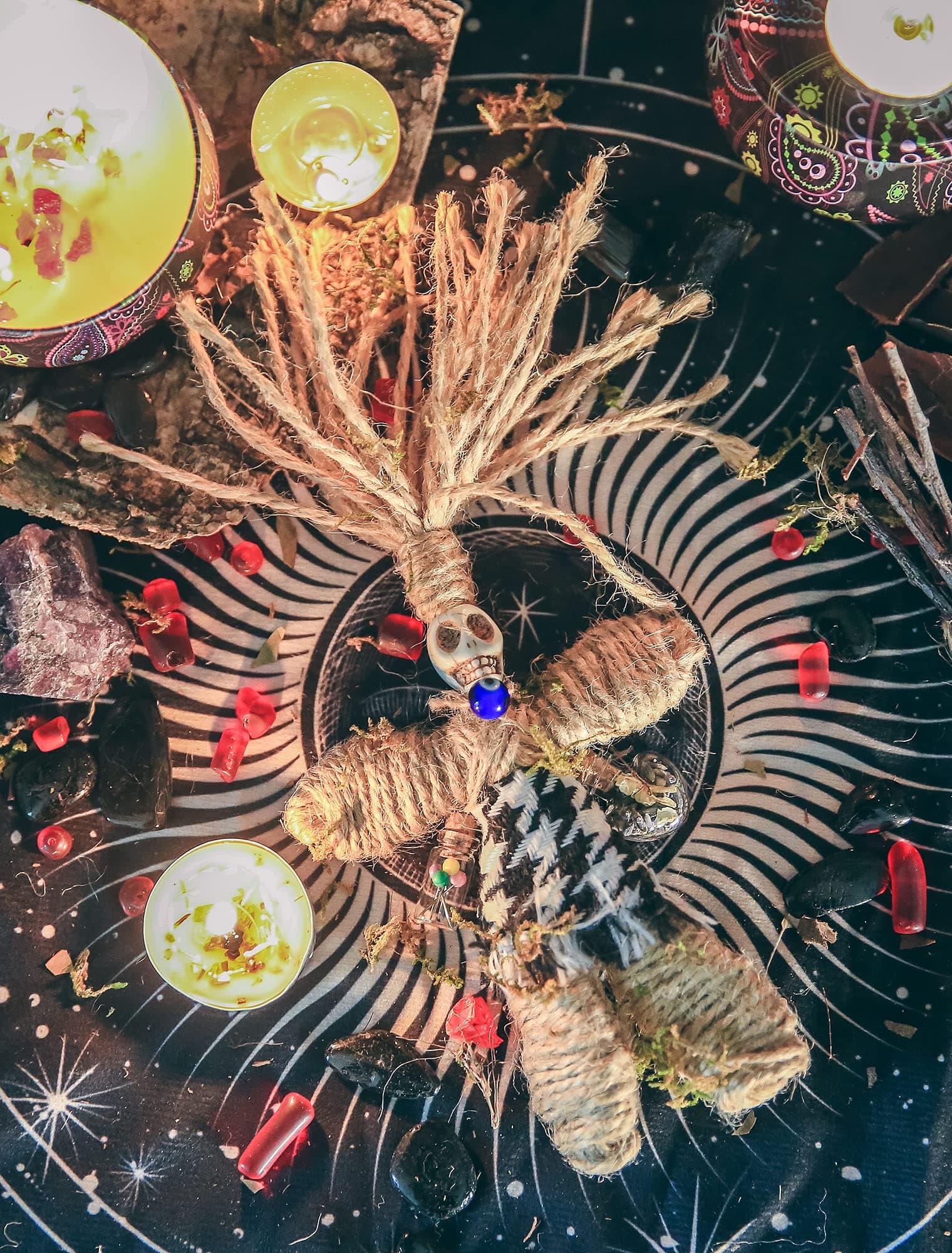 Voodoo Doll Real Handmade Creepy Dolls Set Horror Voodoo Supplies Skull Witches Poppet for Halloween Birthday Christmas Party Gift Decoration