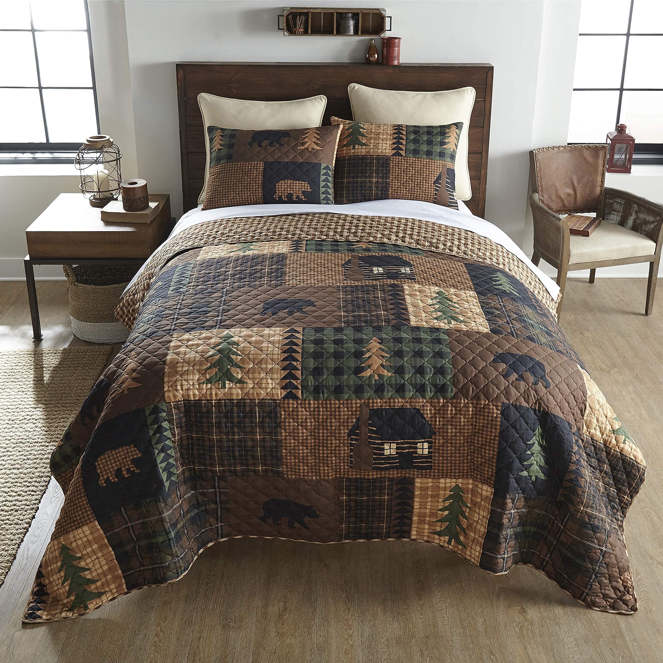 King Bedding Set - 3 Piece - Brown Bear Cabin Lodge Quilt Set with King Quilt and Two King Pillow Shams - Machine Washable