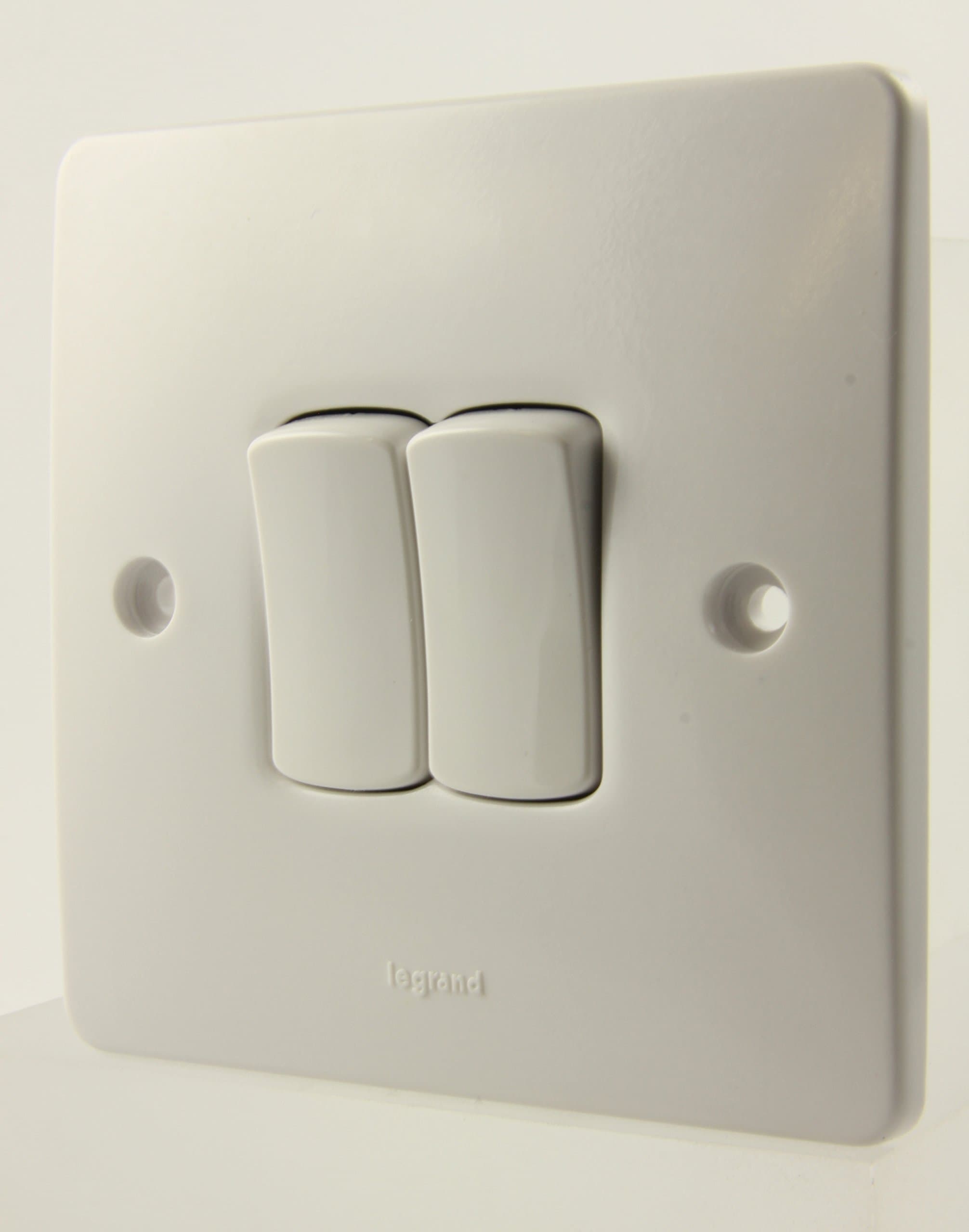 Synergy White Single Pole 2 Gang Way 10A 250V - 730002 Plate Switch