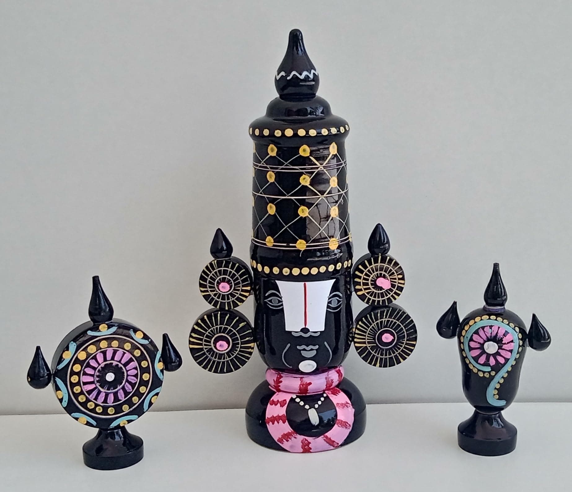 Balaji Venkatesha (Black - A - Shankha Chakra, 9.5 Inches)