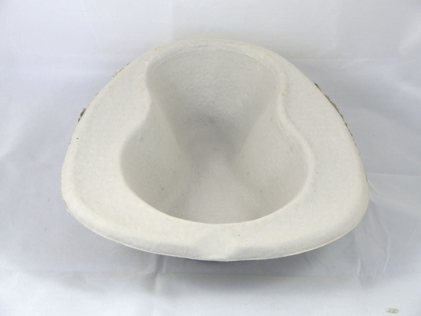 25 Disposable Cardboard Pulp 2000ml Bed Pan Liners Hospital Style