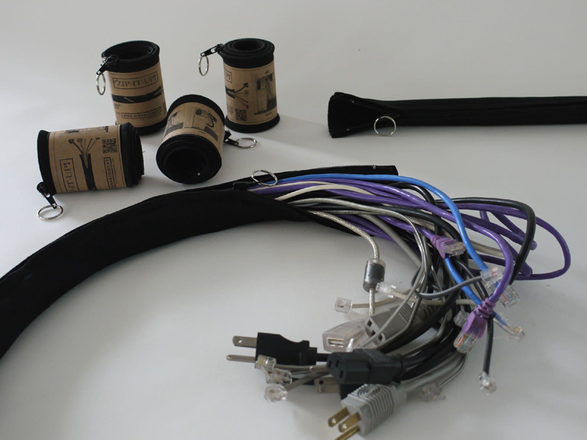 Zip-It Up, 20in, Black