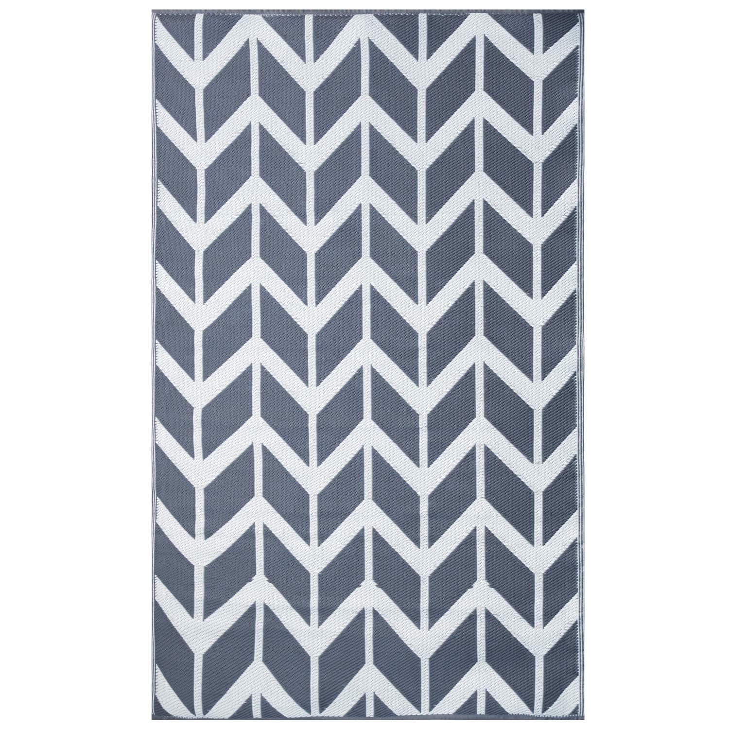 Earth Collective Recycled Easy Clean Outdoor Mat - The Original Plastic Outdoor Rug 5x8 Grey & White - Reversible, Eco, Sun Resistant, Great for Patio, Beach, Picnic or RV Camping