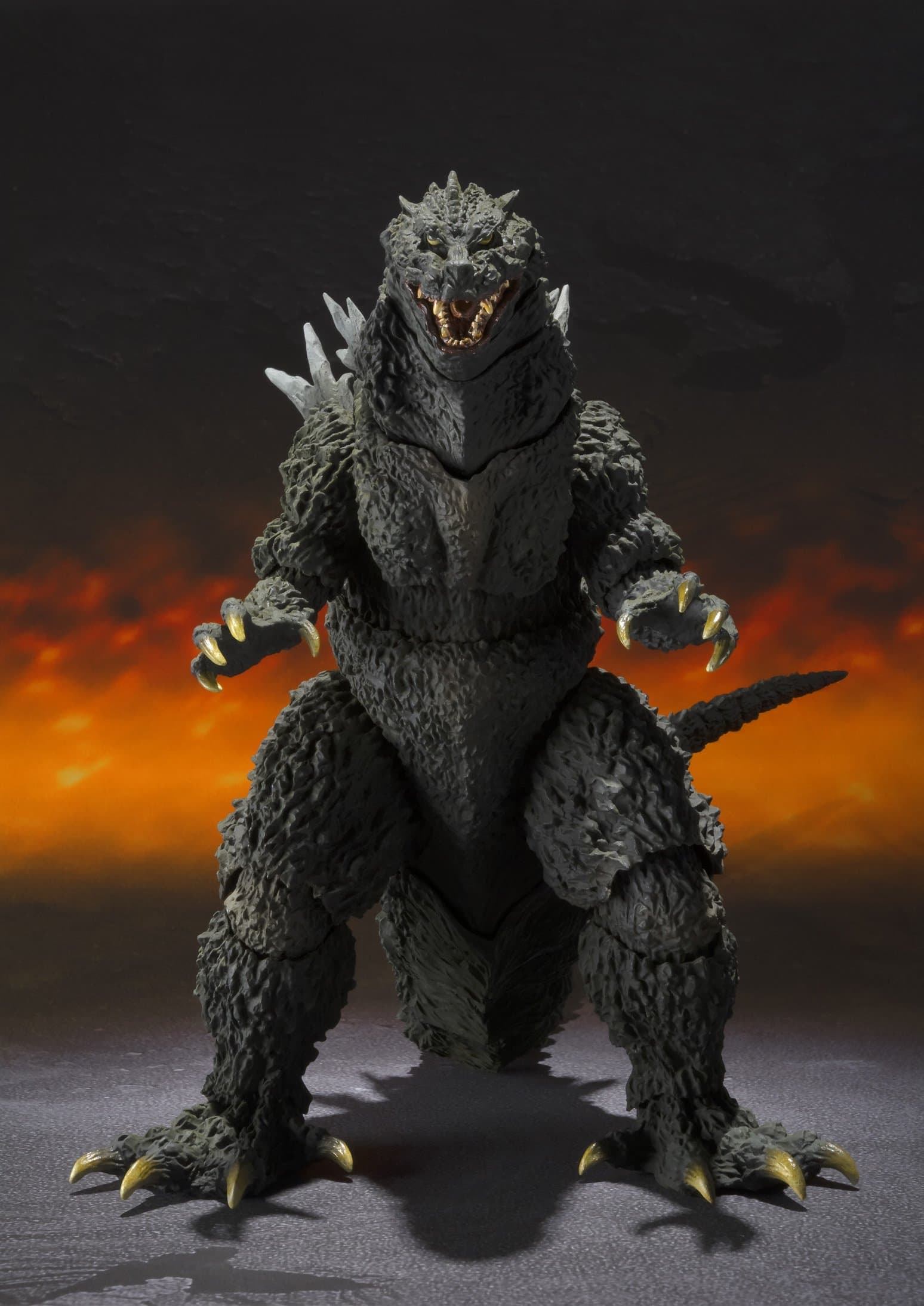 Bandai MonsterArts Godzilla 2000 Millennium Special Color Version S.H. Figuarts Action Figure