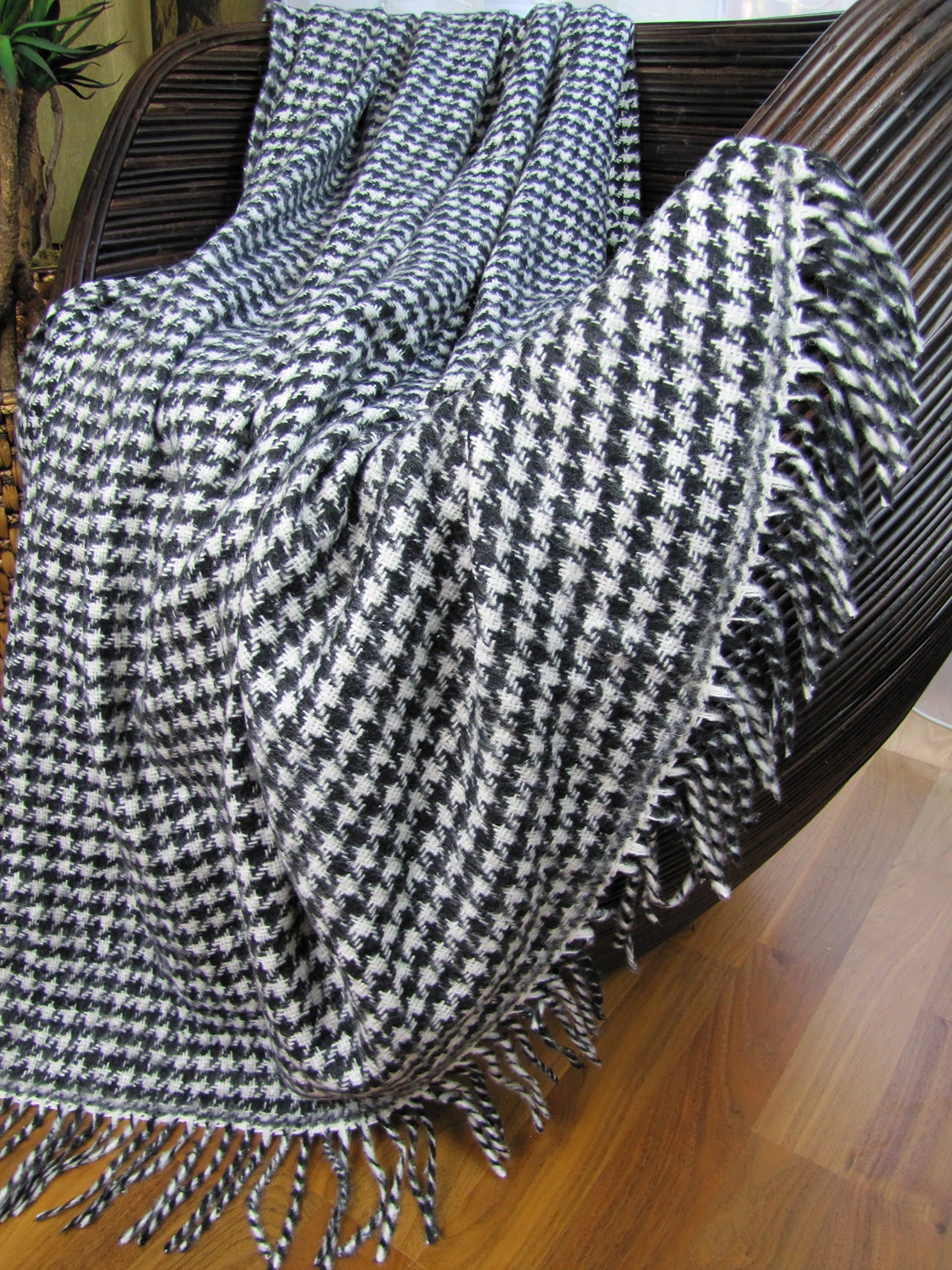 Plaid/ Throw/ Blanket / Bedspread/ Picnic Rug/ 20% Wool/ 55"x 78"( 140x200 cm) /Torino black-white"